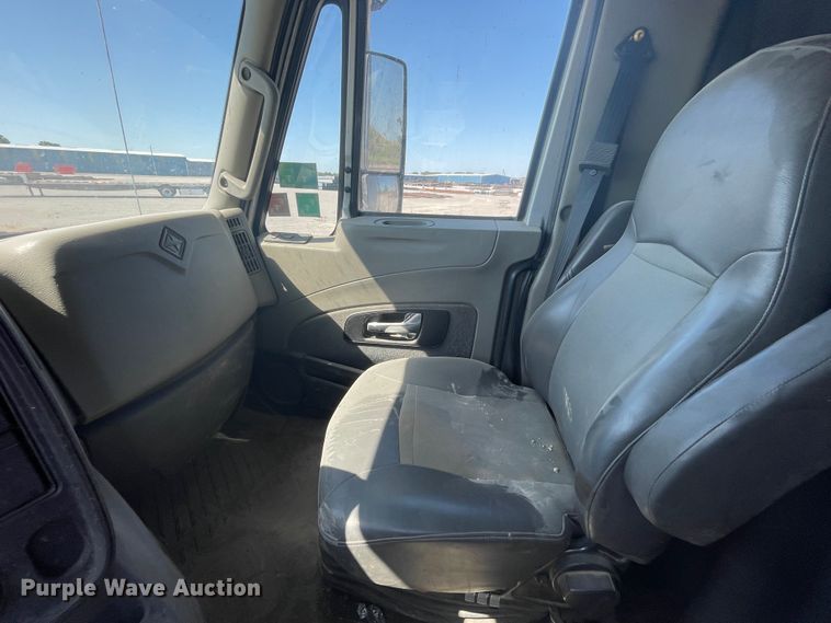 image for item IR9510 2011 International ProStar  semi truck