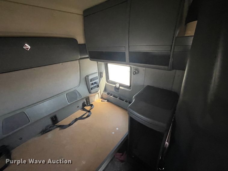 image for item IR9510 2011 International ProStar  semi truck