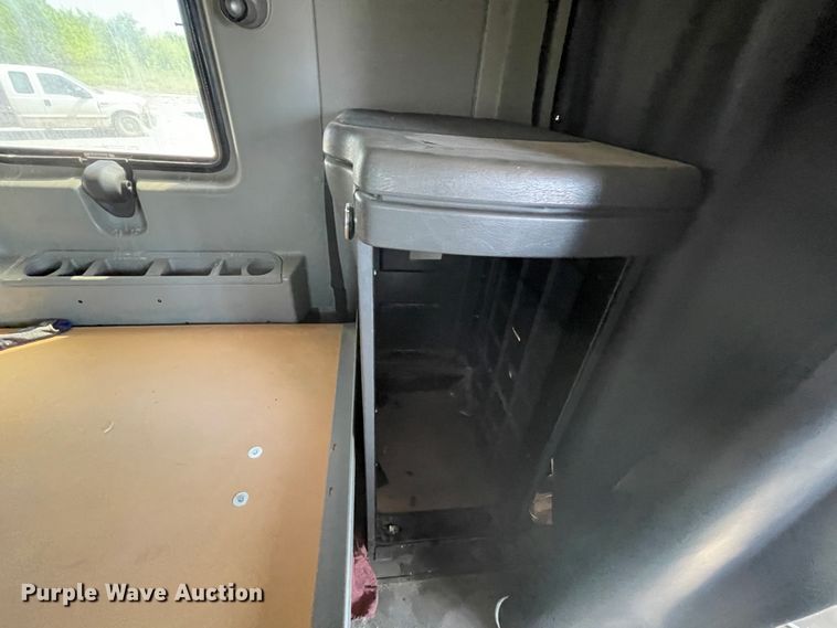 image for item IR9510 2011 International ProStar  semi truck