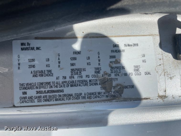 image for item IR9510 2011 International ProStar  semi truck