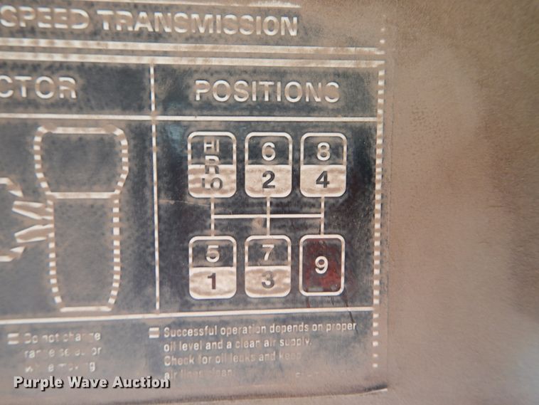 image for item IT9101 1993 Ford L9000  semi truck