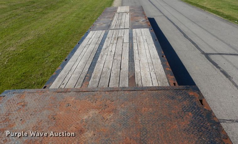 image for item IT9164 2008 Trail King TK110HT-443  drop deck equipment trailer