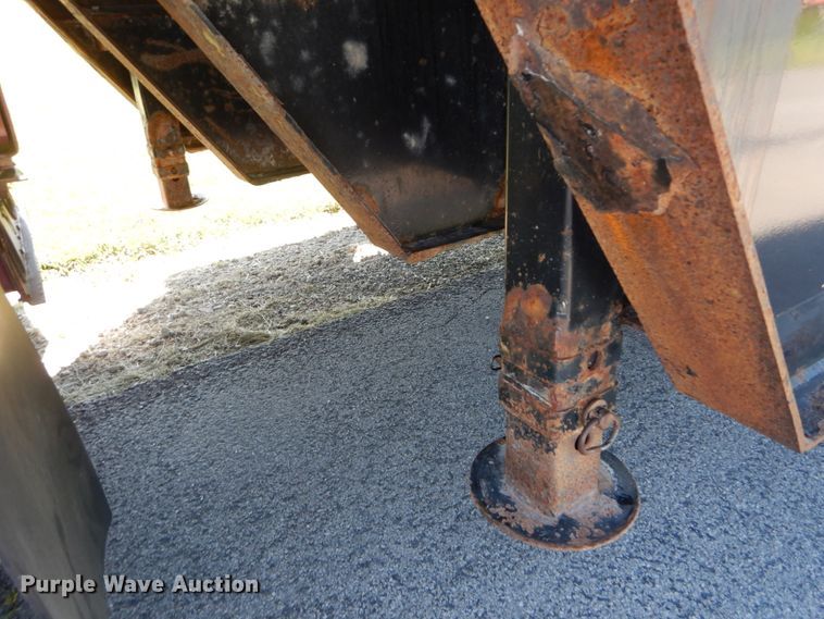 image for item IT9164 2008 Trail King TK110HT-443  drop deck equipment trailer