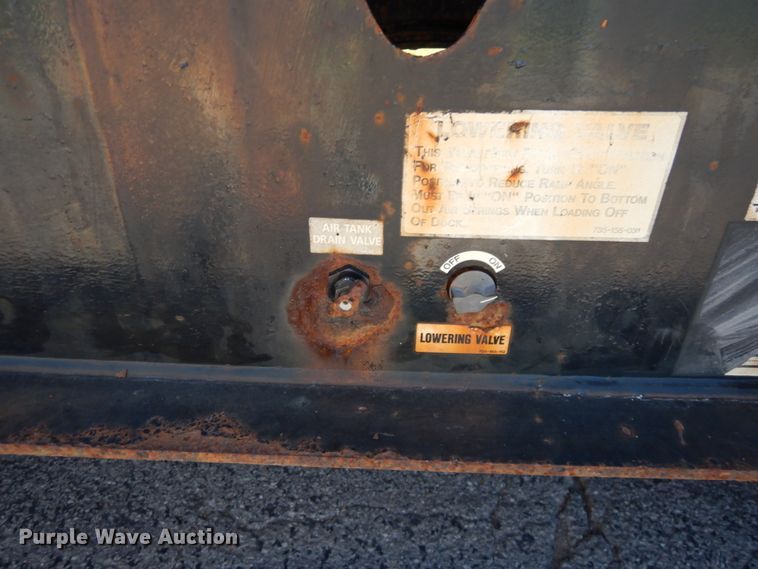 image for item IT9164 2008 Trail King TK110HT-443  drop deck equipment trailer