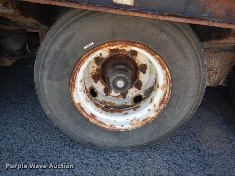 image for item IT9164 2008 Trail King TK110HT-443  drop deck equipment trailer