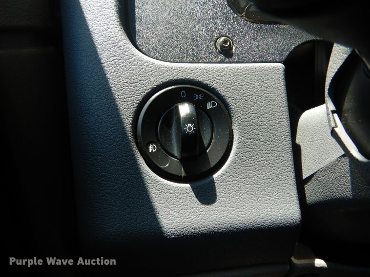 image for item IT9168 2012 Freightliner Cascadia 125  semi truck