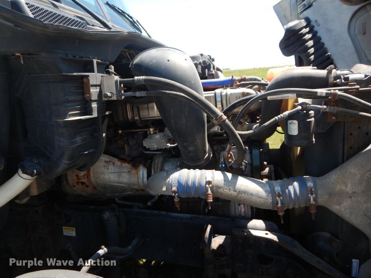 image for item IT9168 2012 Freightliner Cascadia 125  semi truck