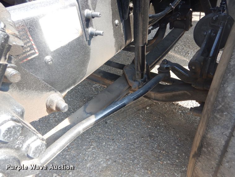 image for item IT9176 2006 Mack CXN613  semi truck