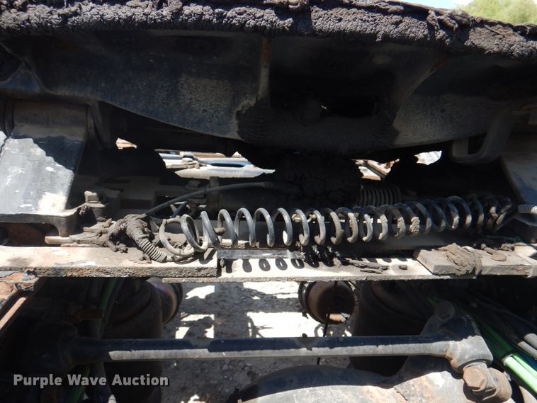 image for item JY9835 2014 Freightliner Cascadia 125  semi truck