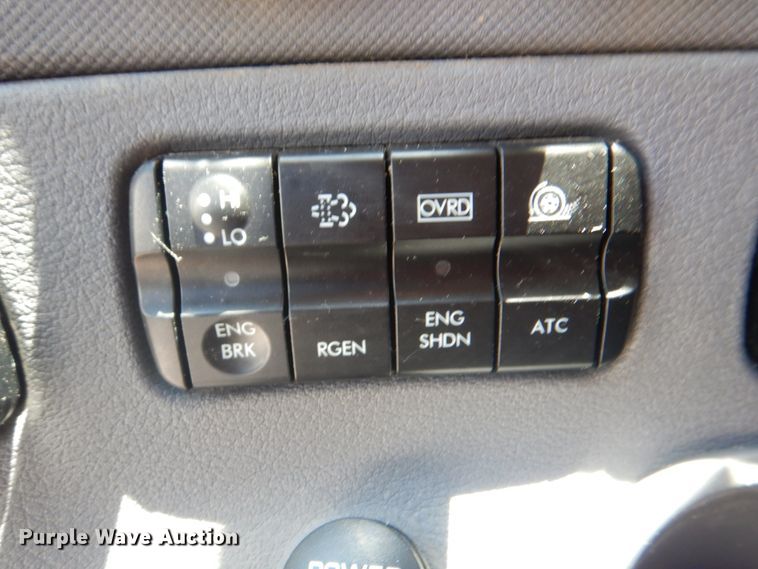 image for item JY9835 2014 Freightliner Cascadia 125  semi truck