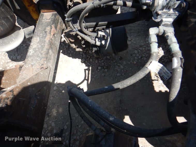 image for item JY9836 2014 Freightliner Cascadia 125  semi truck