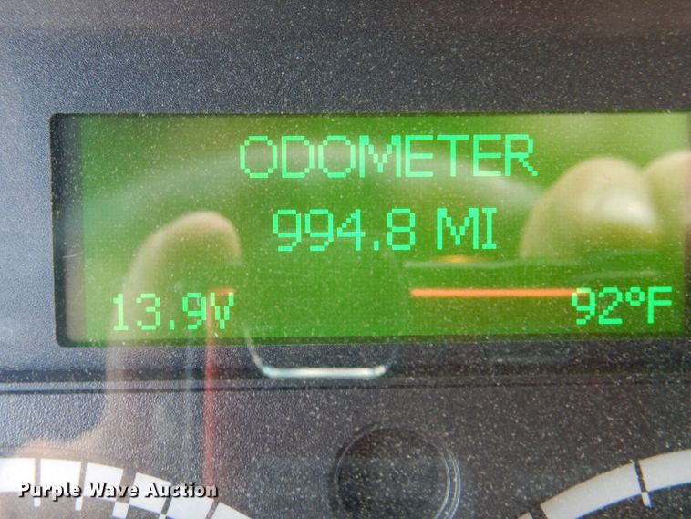 image for item JY9836 2014 Freightliner Cascadia 125  semi truck