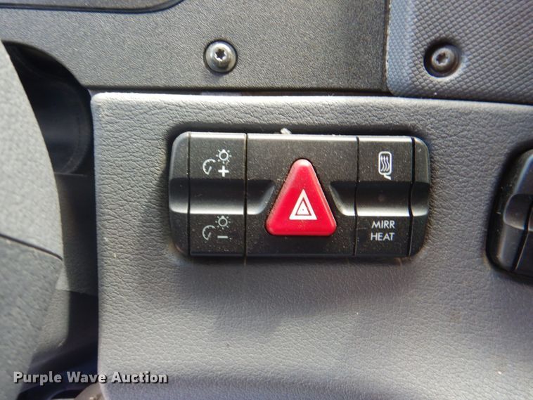 image for item JY9836 2014 Freightliner Cascadia 125  semi truck