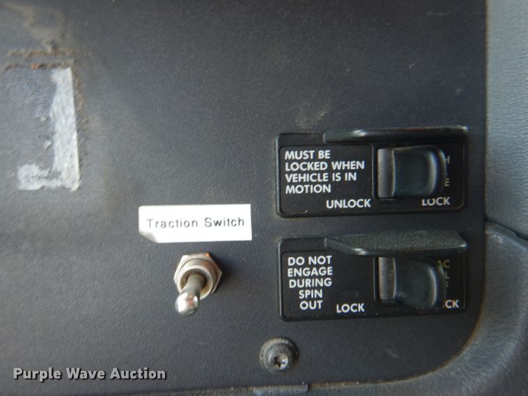 image for item JY9836 2014 Freightliner Cascadia 125  semi truck