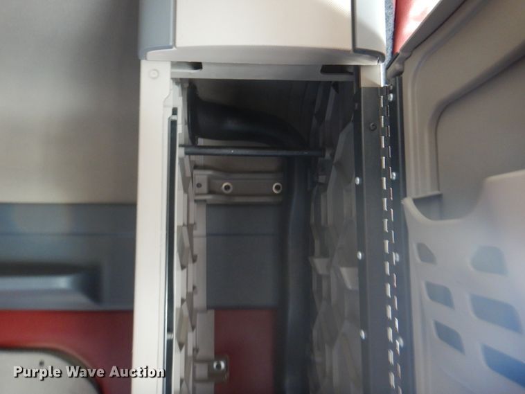 image for item JY9836 2014 Freightliner Cascadia 125  semi truck