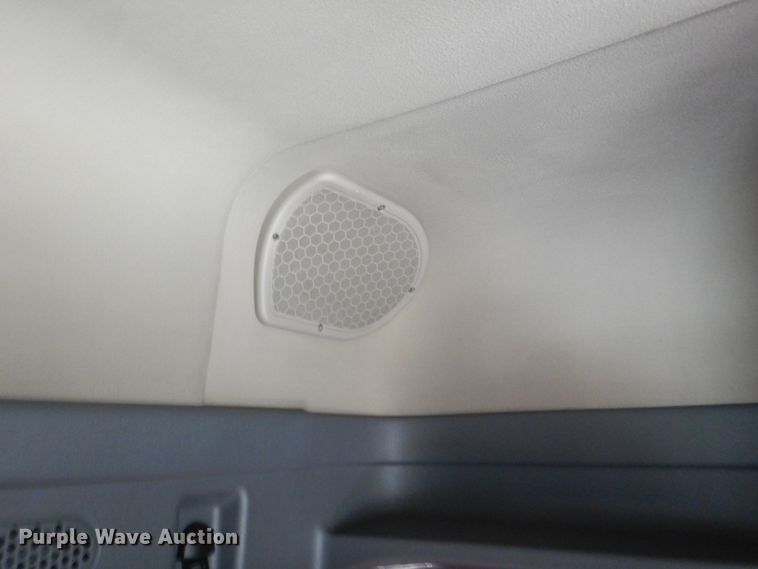 image for item JY9837 2014 Freightliner Cascadia 125  semi truck