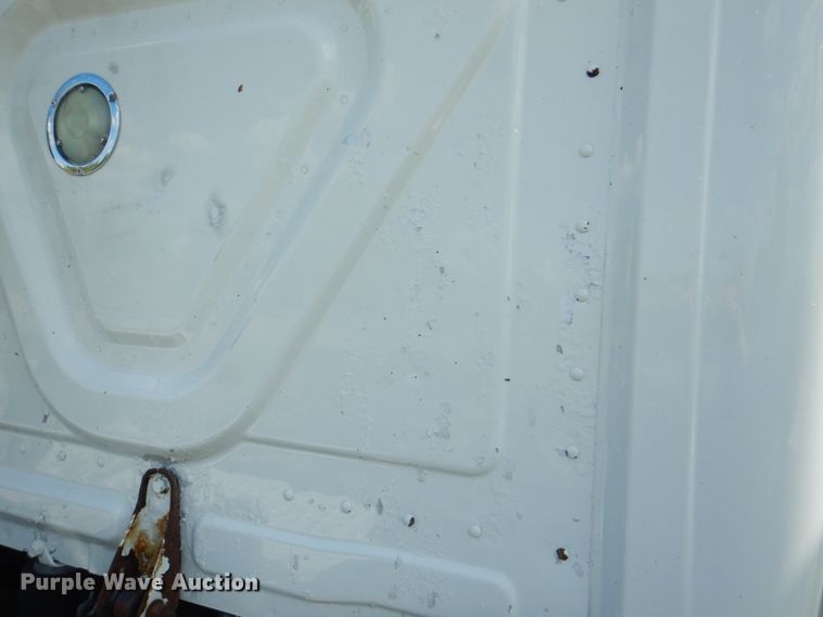 image for item JY9838 2014 Freightliner Cascadia 125  semi truck