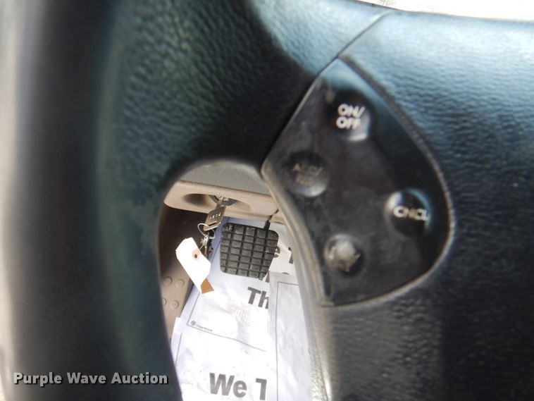 image for item JY9838 2014 Freightliner Cascadia 125  semi truck