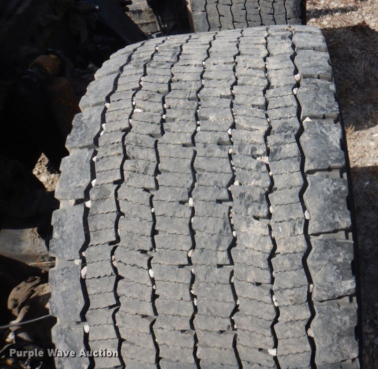 image for item JY9838 2014 Freightliner Cascadia 125  semi truck