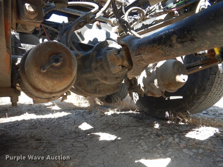 image for item JY9839 2014 Freightliner Cascadia 125  semi truck