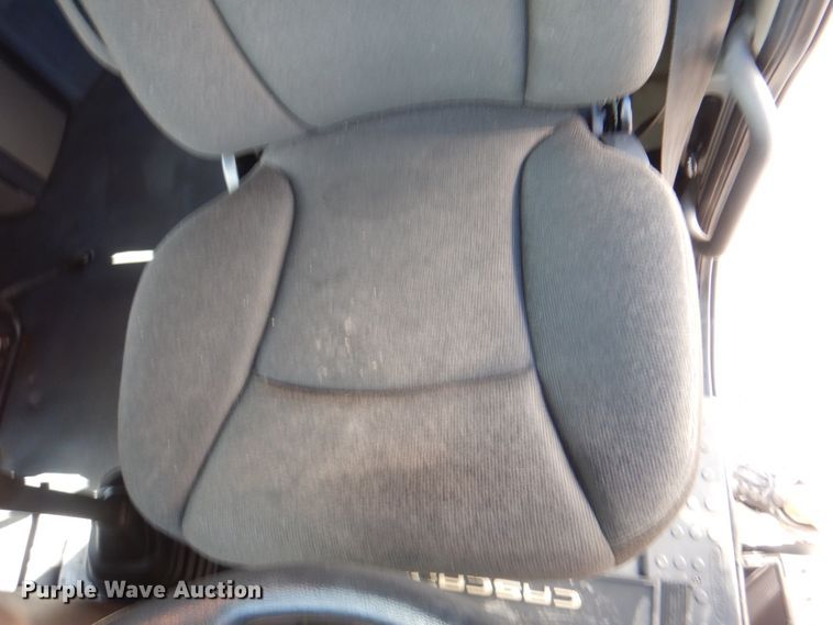 image for item JY9839 2014 Freightliner Cascadia 125  semi truck