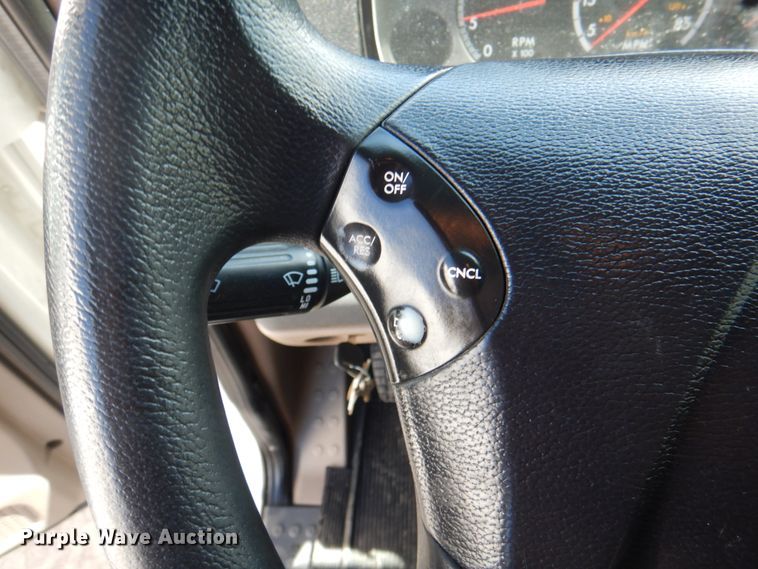 image for item JY9839 2014 Freightliner Cascadia 125  semi truck