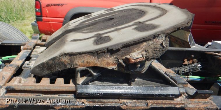 image for item JY9840 2013 Freightliner Cascadia 125  semi truck