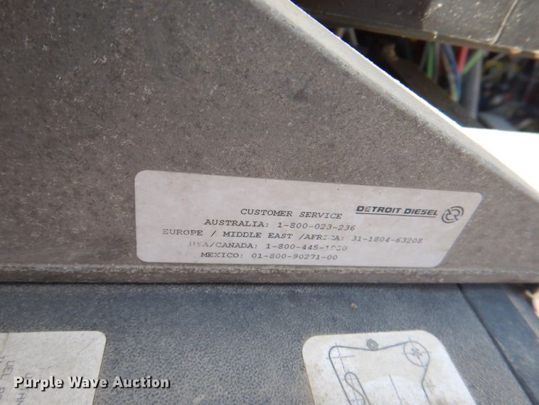 image for item JY9840 2013 Freightliner Cascadia 125  semi truck