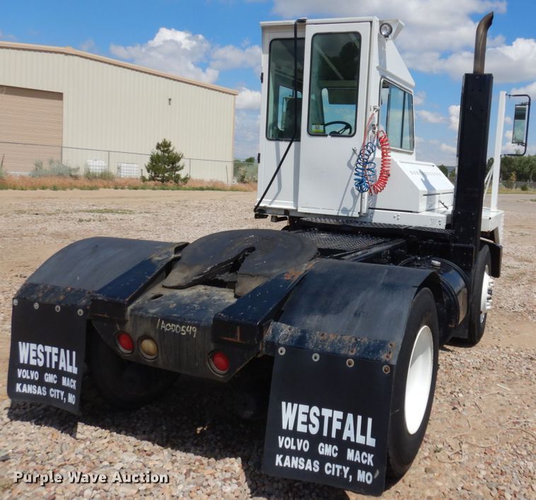 image for item JZ9978 2001 Ottawa CYT30  yard truck