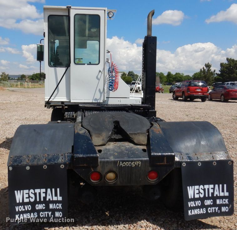 image for item JZ9978 2001 Ottawa CYT30  yard truck