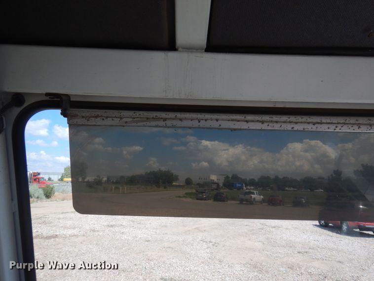 image for item JZ9978 2001 Ottawa CYT30  yard truck