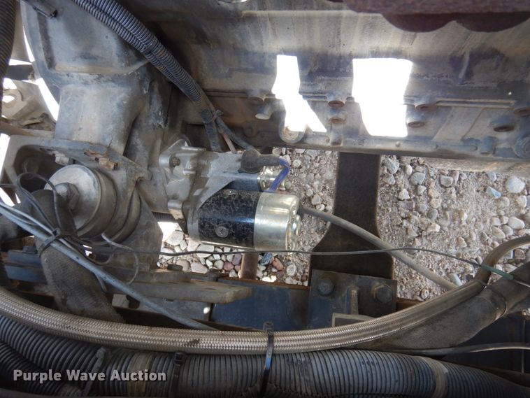 image for item JZ9978 2001 Ottawa CYT30  yard truck