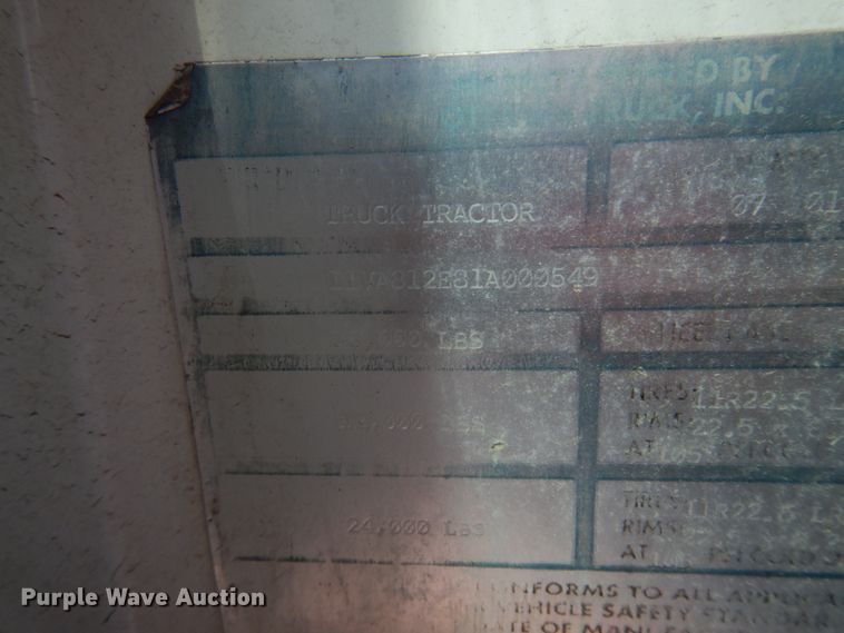 image for item JZ9978 2001 Ottawa CYT30  yard truck