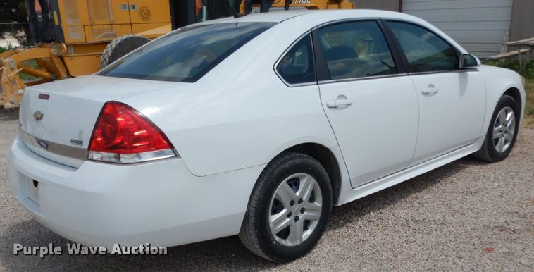 image for item DC2025 2010 Chevrolet Impala LS