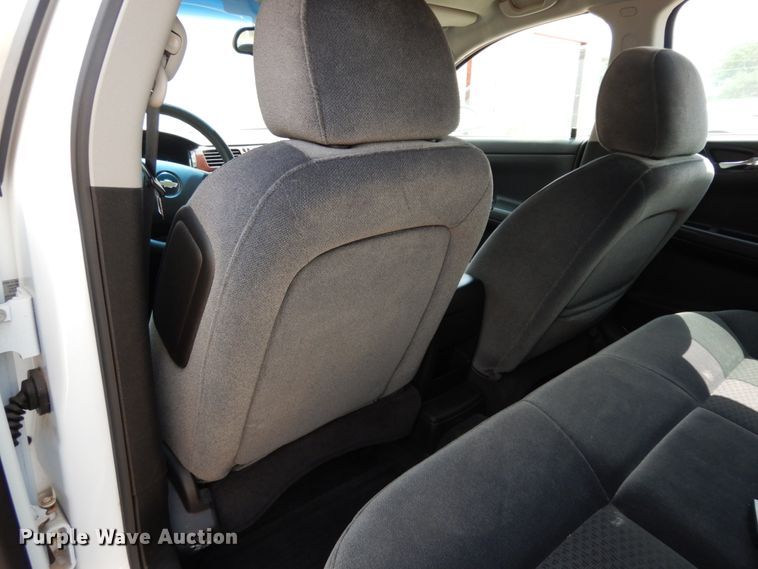 image for item DC2025 2010 Chevrolet Impala LS