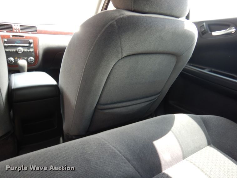 image for item DC2025 2010 Chevrolet Impala LS