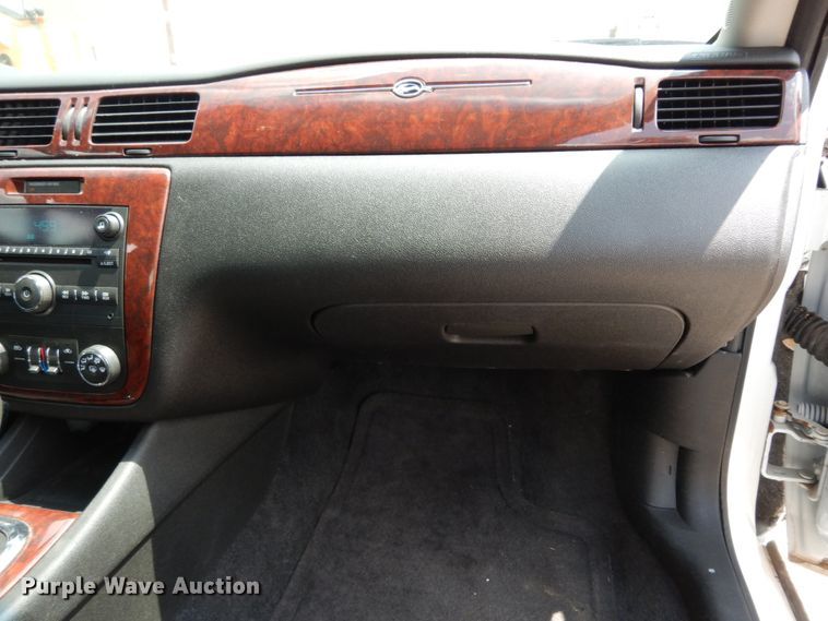 image for item DC2025 2010 Chevrolet Impala LS