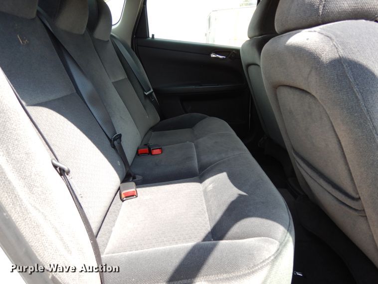 image for item DC2025 2010 Chevrolet Impala LS