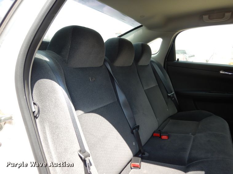 image for item DC2025 2010 Chevrolet Impala LS