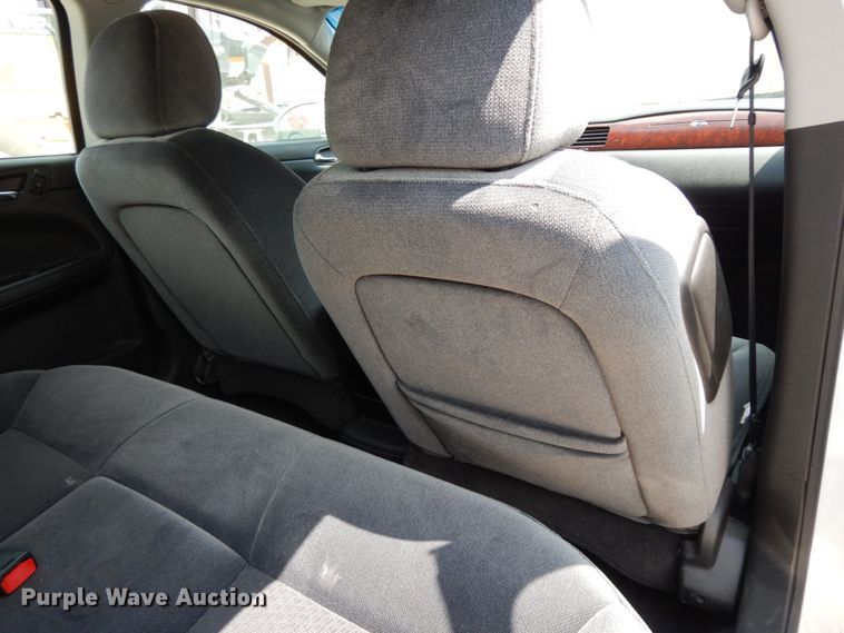 image for item DC2025 2010 Chevrolet Impala LS