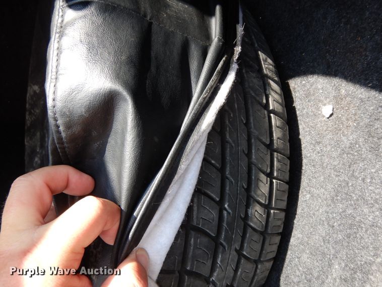 image for item DC2025 2010 Chevrolet Impala LS