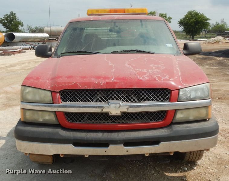 image for item DC2048 2004 Chevrolet Silverado 1500  Ext. Cab pickup truck