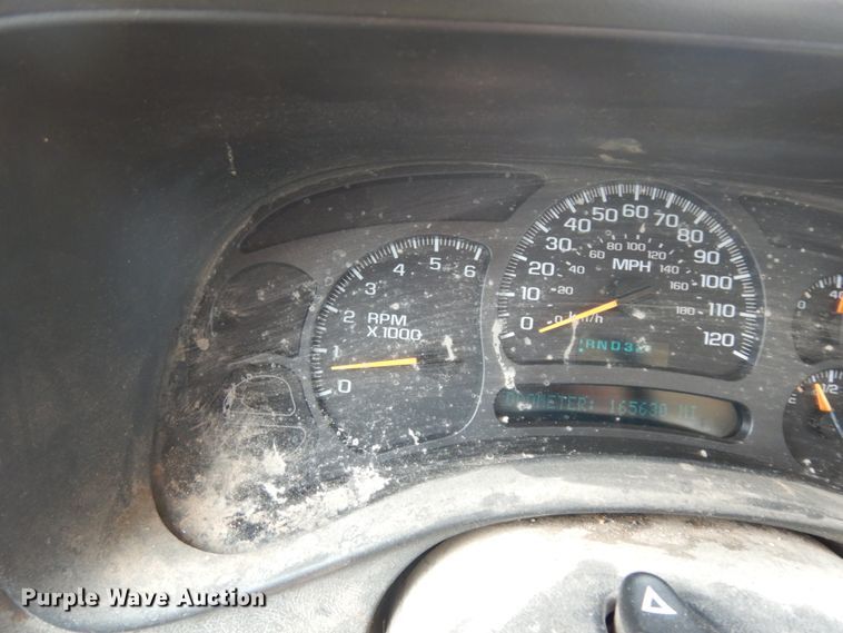 image for item DC2048 2004 Chevrolet Silverado 1500  Ext. Cab pickup truck