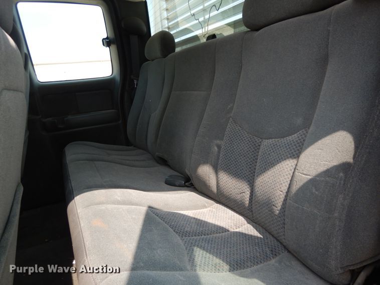 image for item DC2048 2004 Chevrolet Silverado 1500  Ext. Cab pickup truck