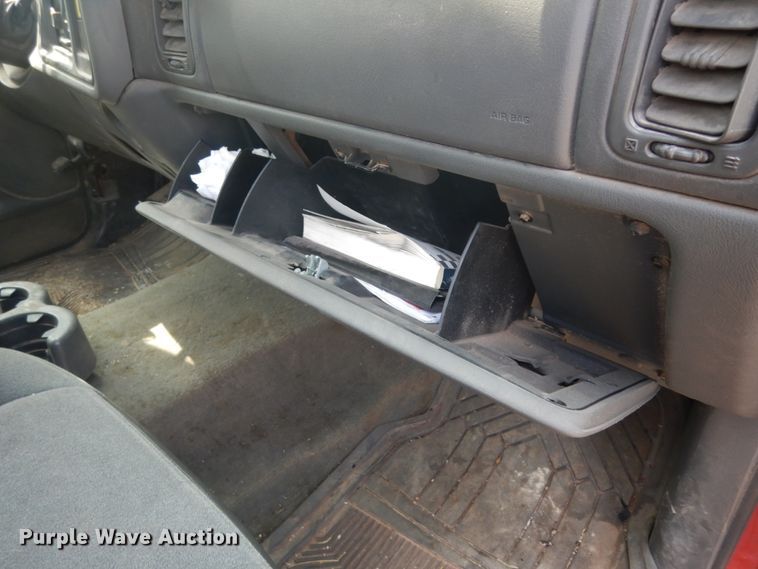 image for item DC2048 2004 Chevrolet Silverado 1500  Ext. Cab pickup truck