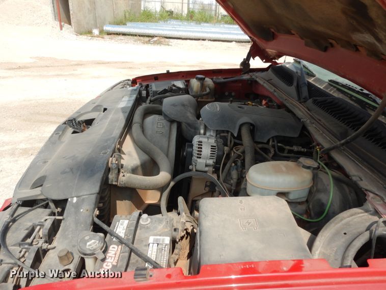 image for item DC2048 2004 Chevrolet Silverado 1500  Ext. Cab pickup truck