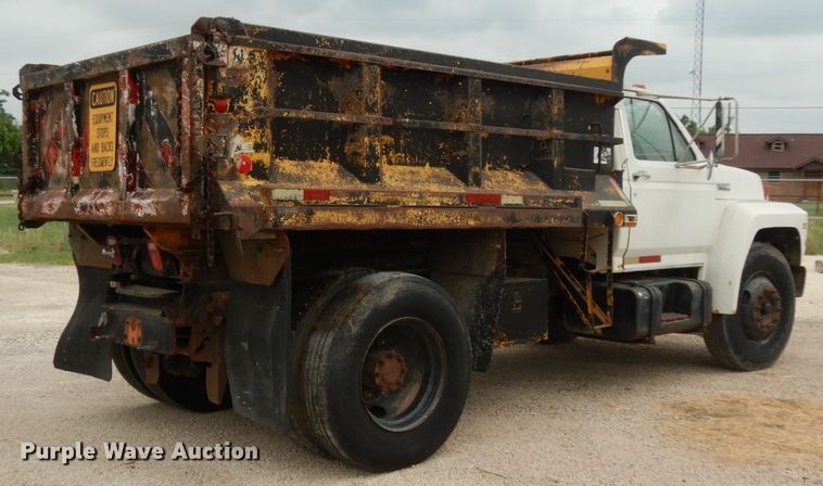 image for item DC2053 1986 Ford F8000  dump truck