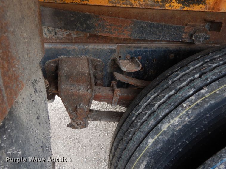 image for item DC2053 1986 Ford F8000  dump truck