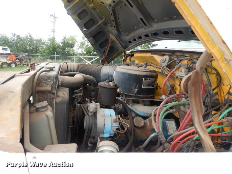 image for item DC2053 1986 Ford F8000  dump truck