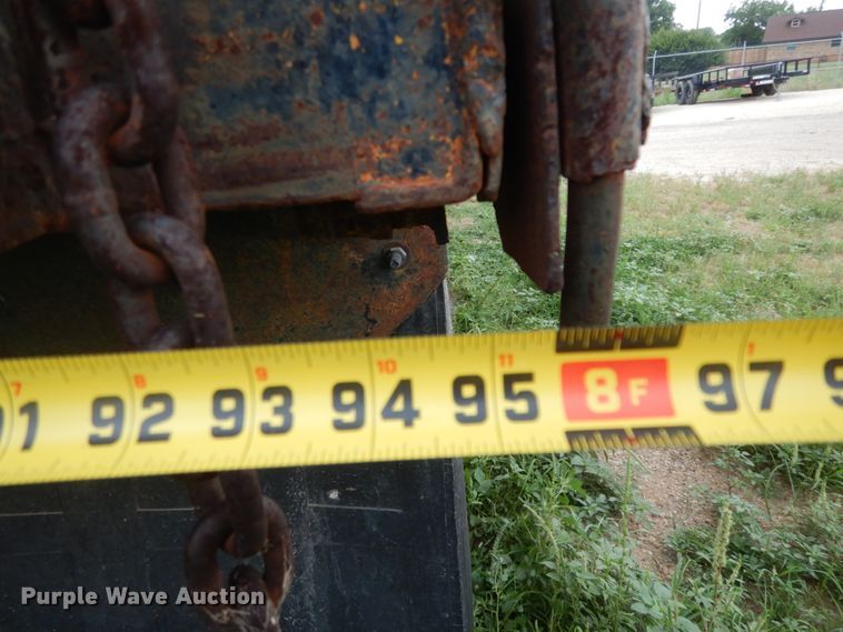 image for item DC2053 1986 Ford F8000  dump truck